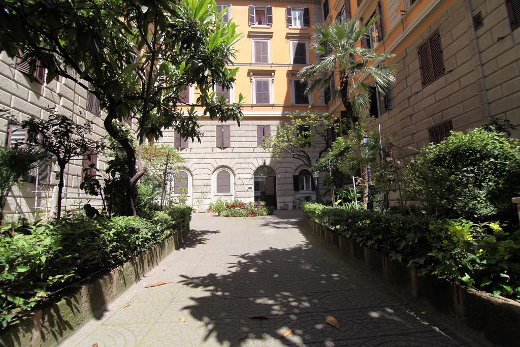 Elegance Bed & Breakfast Roma Dış mekan fotoğraf